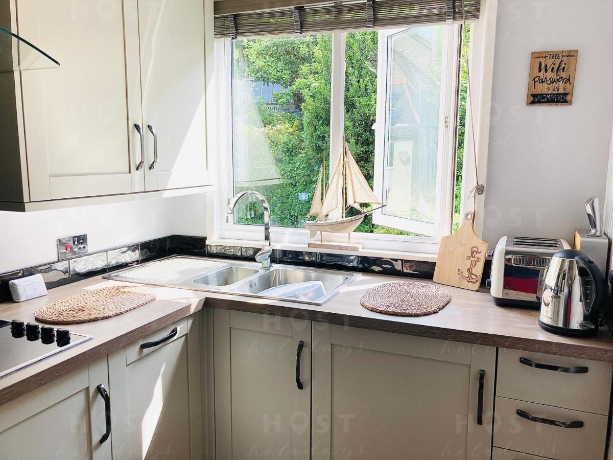 Looe With A View - Entire Apartment With Free Allocated Parking מראה חיצוני תמונה