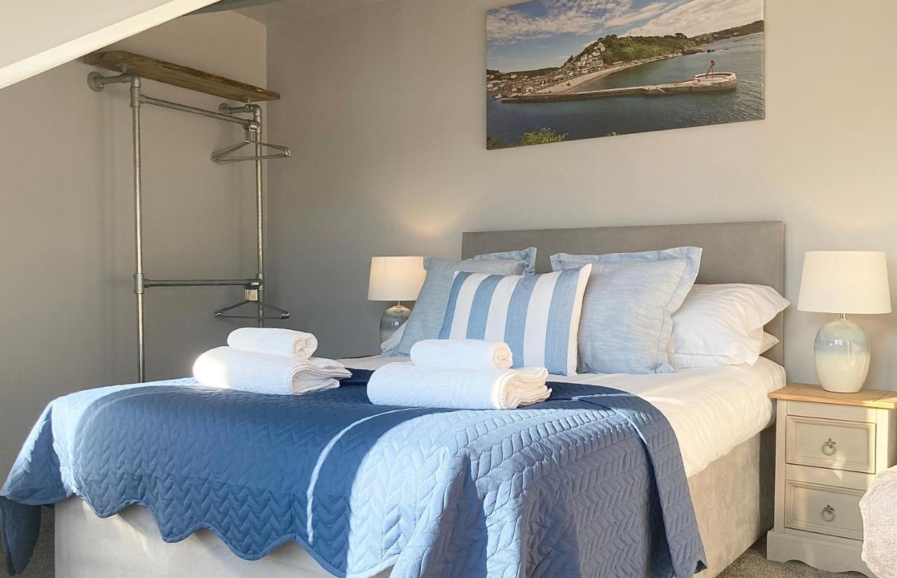 Looe With A View - Entire Apartment With Free Allocated Parking מראה חיצוני תמונה
