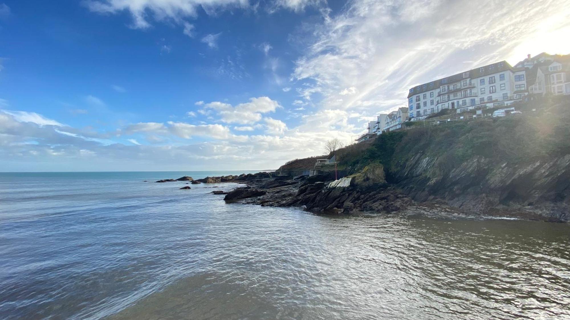 Looe With A View - Entire Apartment With Free Allocated Parking מראה חיצוני תמונה