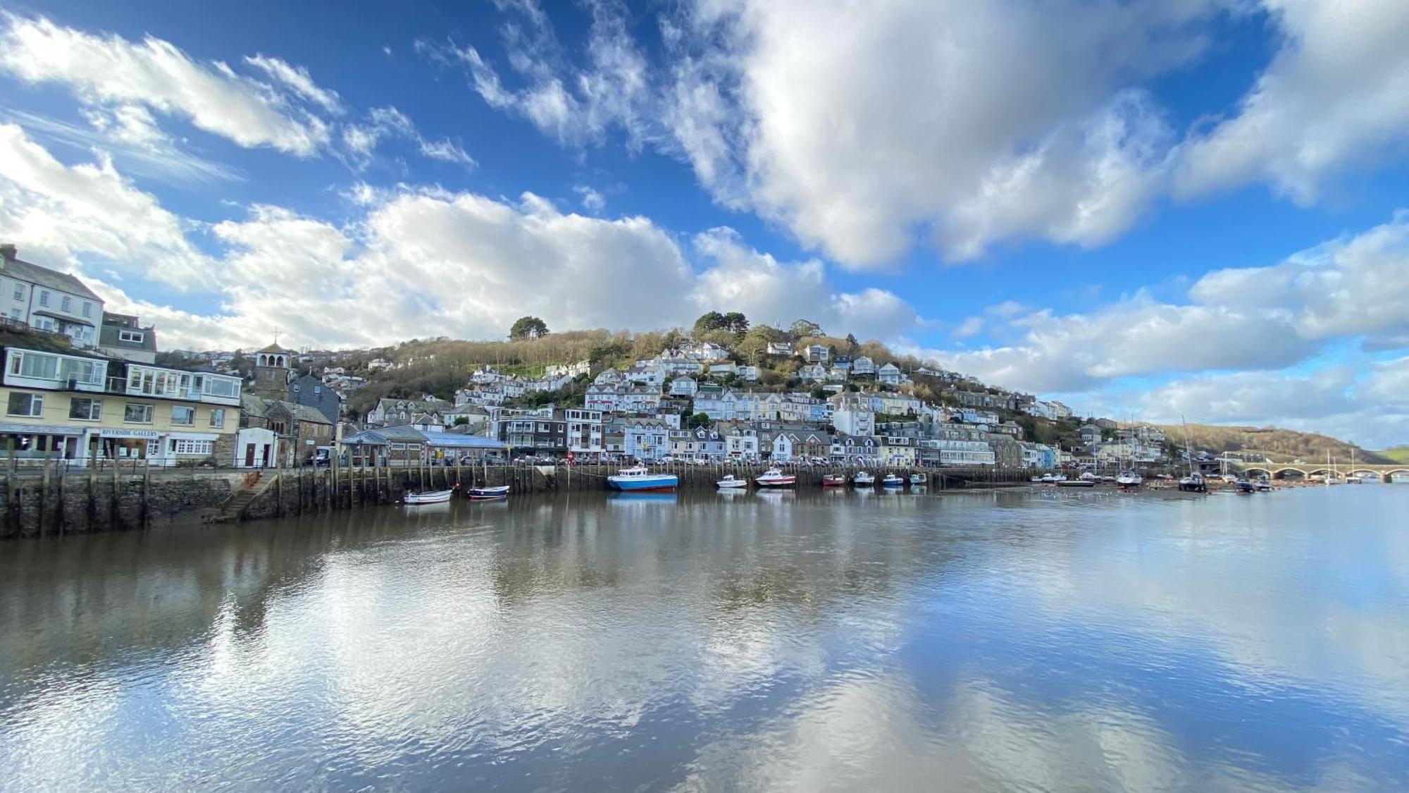 Looe With A View - Entire Apartment With Free Allocated Parking מראה חיצוני תמונה